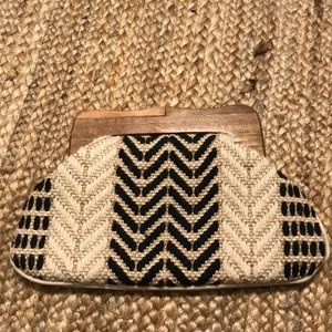 Woven Handbag with Wooden Handle